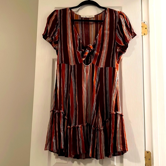 Dress - Picture 4 of 11